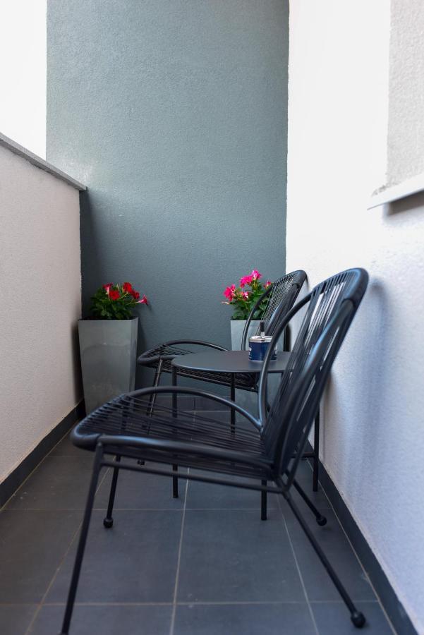 Apartman Plum - Self Check In, Free Parking โอซีเยก ภายนอก รูปภาพ